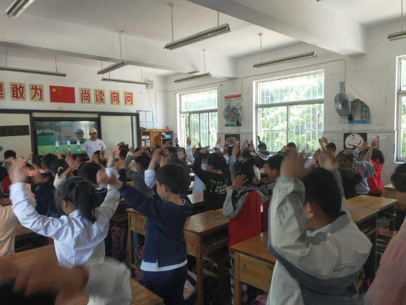 2021年7月13日苏光中心小学 课内广播操教学.jpg 2021年7月13日苏光中心小学 课内广播操教学.jpg